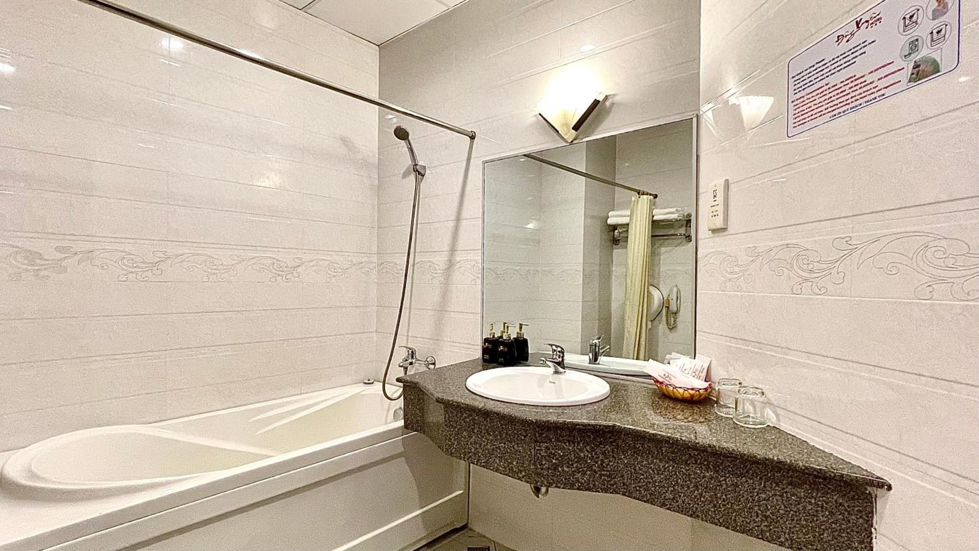 Cụm Khách sạn Đông Xuyên - Long Xuyên - Cửu Long Extérieur photo